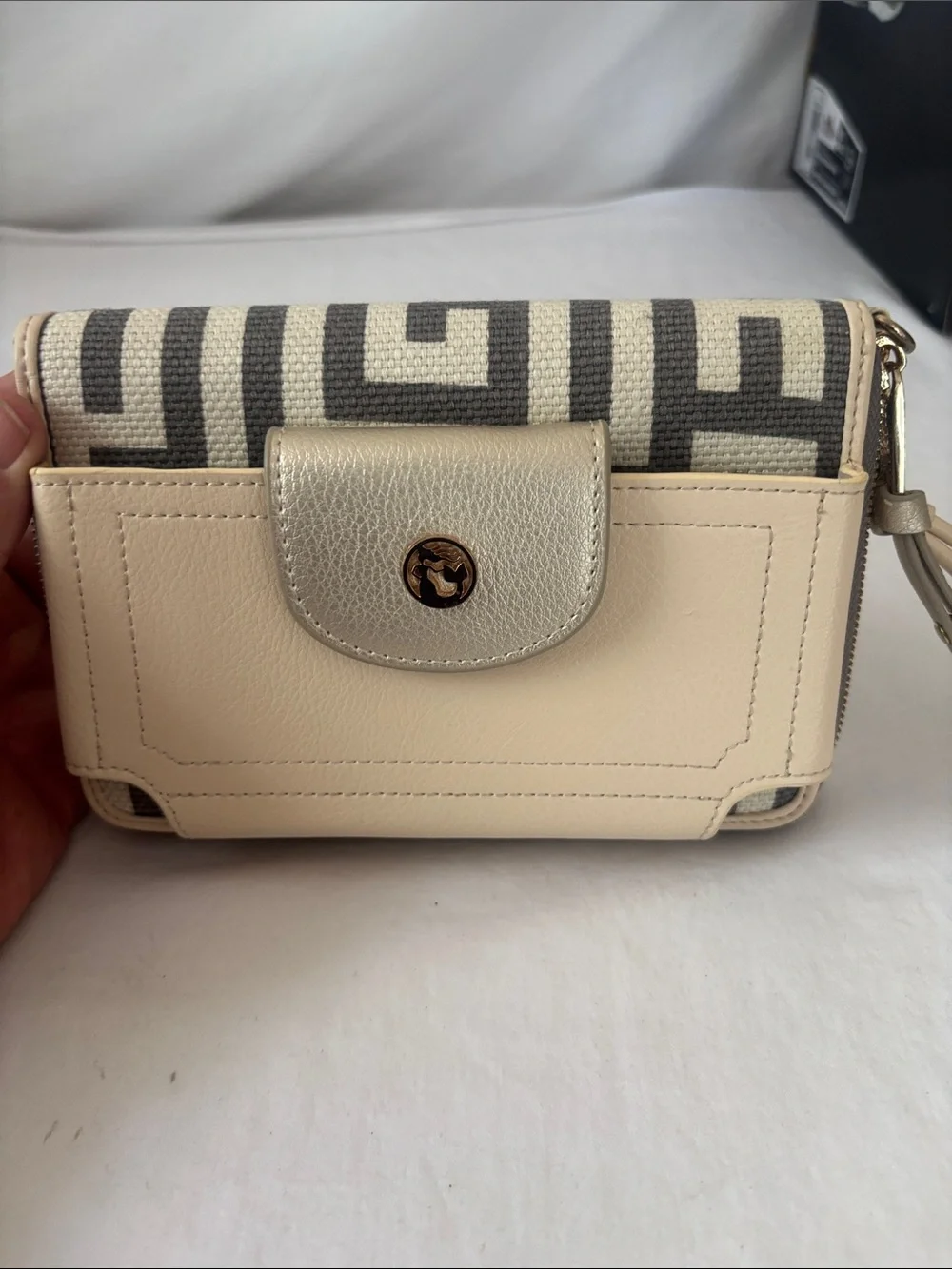 Spartina 449 Cream and Gray Geo-Pattern Wristlet with Metallic Flap